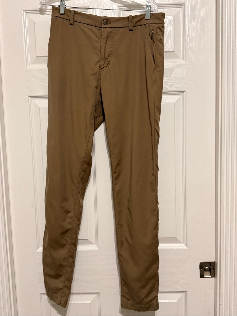 lululemon athletica Men's Chinos in Brown Tan
